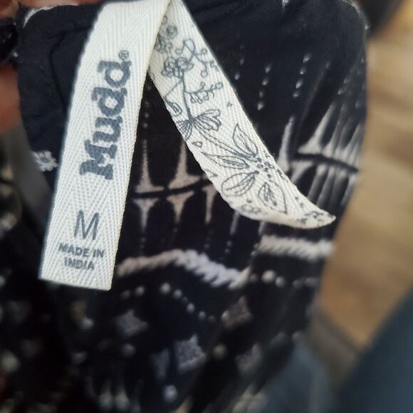 Mudd Boho Halter Top Black and White Women's Size Medium Lace - Picture 9 of 10